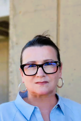 Headshot of Holly Sowles